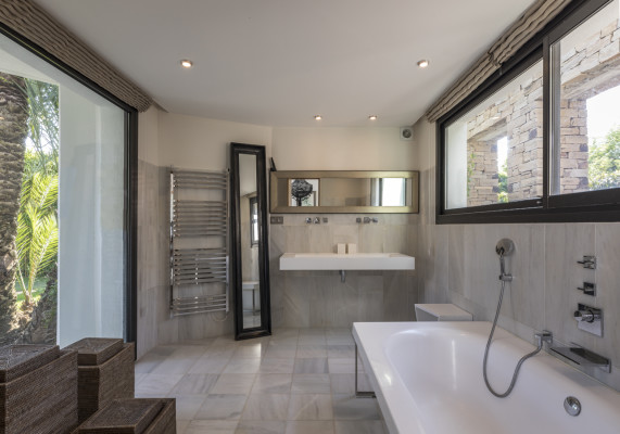 villa in St Tropez : Rent this modern villa located at walking distance to the Place des Lices. - Photo 19