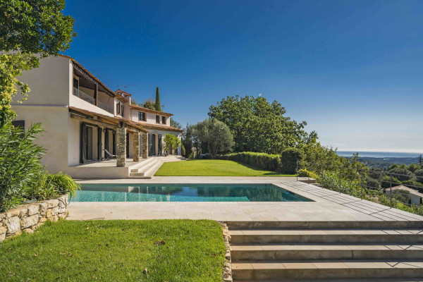 villa in Châteauneuf-Grasse : Rent this wonderful 5 bedroom house with a gorgeous hill and sea view - Photo 49
