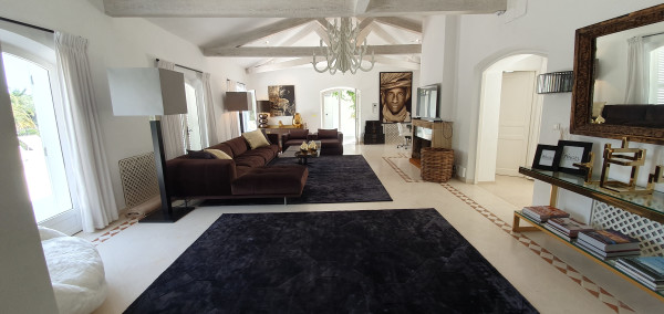 villa in St Tropez : Rent this villa in St Anne area, walking distance to the village. - Photo 8