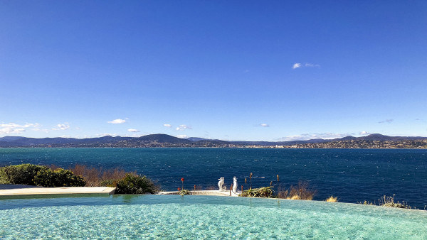 villa in St Tropez : Rent this gorgeous waterfront villa in a prestigious domain in St Tropez - Photo 1