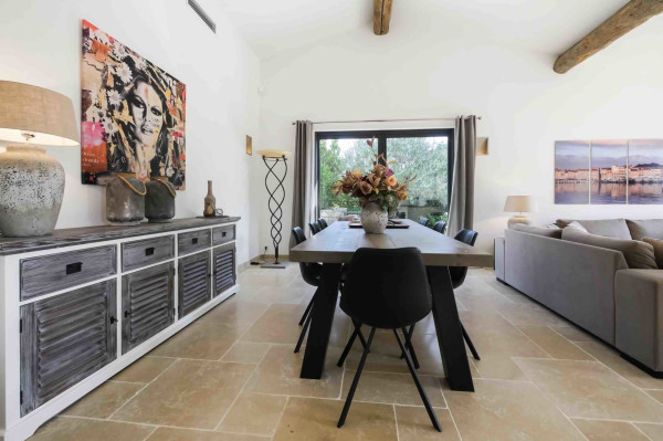 villa in St Tropez : Rent this charming villa with 4 bedrooms within walking distance to Tahiti Beach - Photo 8