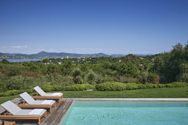 villa in St Tropez : Rent this lovely 7 bedrooms located in 'Les Marres' with a perfect location and all amenities you need for a wonderful stay. - Photo 3
