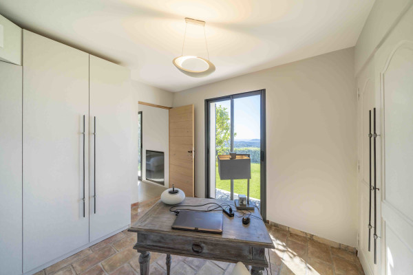 villa in Châteauneuf-Grasse : Rent this wonderful 5 bedroom house with a gorgeous hill and sea view - Photo 30