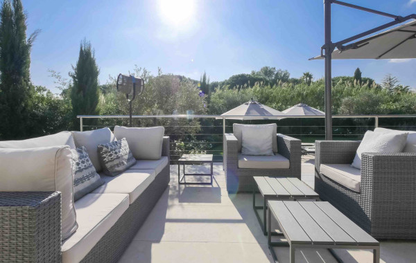 villa in St Tropez : Rent this charming villa with 4 bedrooms within walking distance to Tahiti Beach - Photo 3