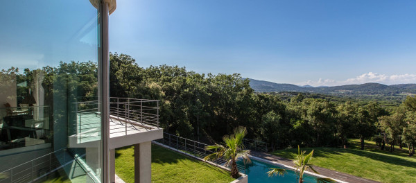 villa in St Tropez : Rent a modern villa in L'Escalet area with 6 bedrooms. - Photo 18