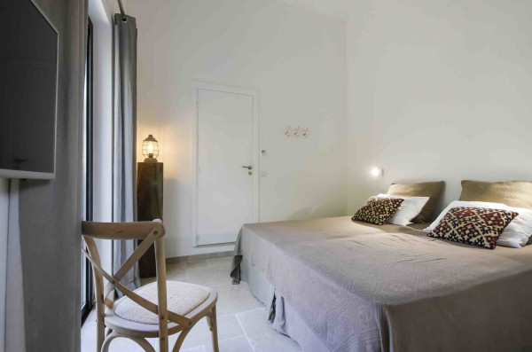villa in St Tropez : Rent this charming villa with 4 bedrooms within walking distance to Tahiti Beach - Photo 16