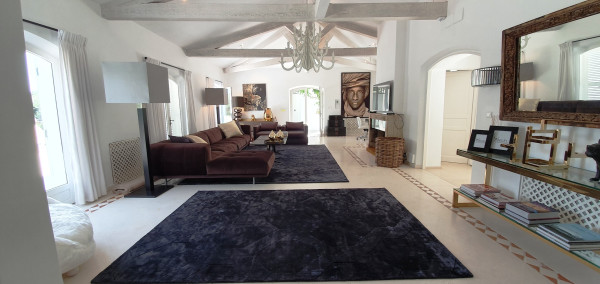 villa in St Tropez : Rent this villa in St Anne area, walking distance to the village. - Photo 6