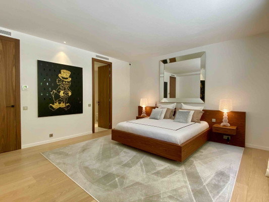 villa in Mougins : Rent stunning newly built 5 bedroom villa in an exclusive area of Mougins with easy access to Cannes - Photo 24
