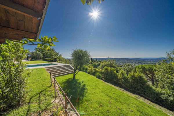 villa in Châteauneuf-Grasse : Rent this wonderful 5 bedroom house with a gorgeous hill and sea view - Photo 50
