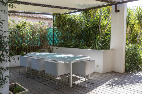 villa in St Tropez : Rent this modern villa located at walking distance to the Place des Lices. - Photo 6