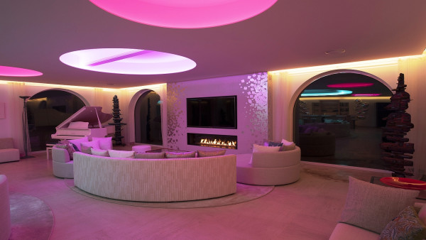 villa in St Tropez : Rent this gorgeous waterfront villa in a prestigious domain in St Tropez - Photo 29