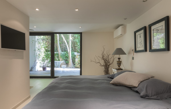villa in St Tropez : Rent this modern villa located at walking distance to the Place des Lices. - Photo 16