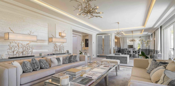villa in St Tropez : Rent this 7 bedrooms luxurious villa located in L'escalet with a sea and hill view. - Photo 4
