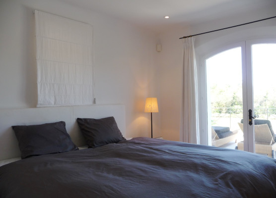 villa in St Tropez : Rent this villa in St Anne area, walking distance to the village. - Photo 18