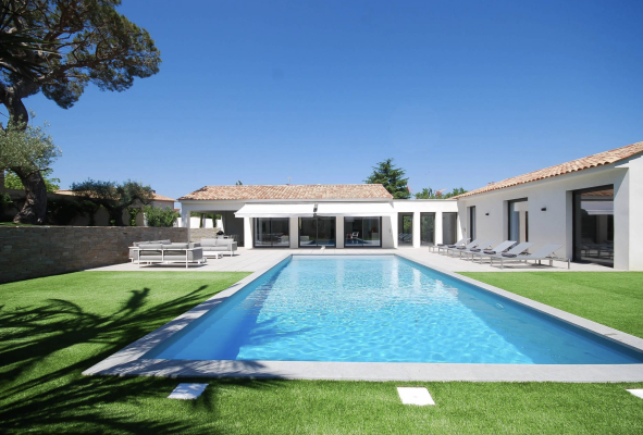 villa in St Tropez : Rent this contemporary villa walking distance to the 'Place des Lices' - Photo 1
