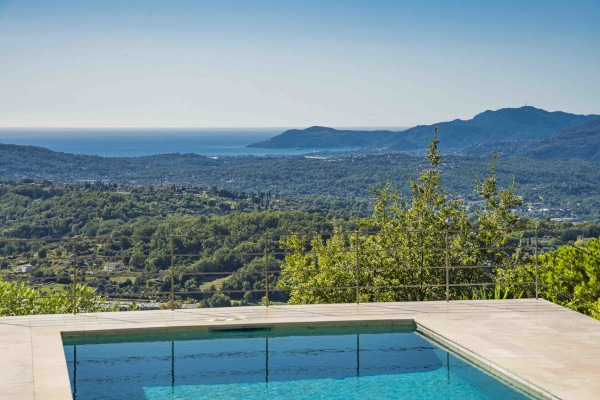 villa in Châteauneuf-Grasse : Rent this wonderful 5 bedroom house with a gorgeous hill and sea view - Photo 37