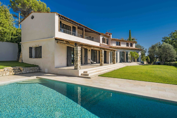 villa in Châteauneuf-Grasse : Rent this wonderful 5 bedroom house with a gorgeous hill and sea view - Photo 43