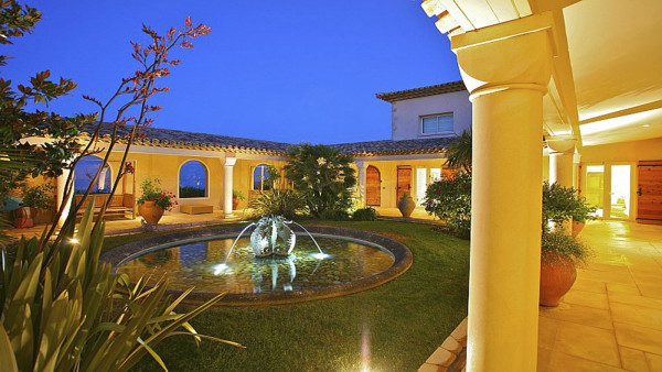 villa in St Tropez : Rent this gorgeous waterfront villa in a prestigious domain in St Tropez - Photo 0
