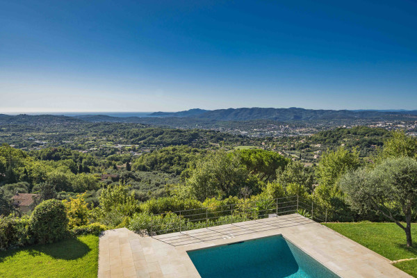 villa in Châteauneuf-Grasse : Rent this wonderful 5 bedroom house with a gorgeous hill and sea view - Photo 41