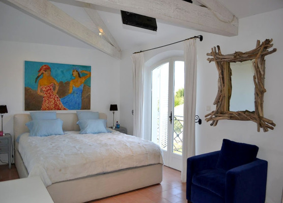 villa in St Tropez : Rent this villa in St Anne area, walking distance to the village. - Photo 11