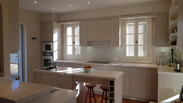 villa in St Tropez : Rent this 7 bedroom villa inside 'Les Parcs de St Tropez' - Photo 13