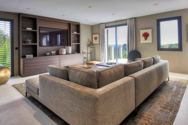 villa in St Tropez : Rent this modern wonderful newly built villa with panoramic views over the Mediterranean sea - Photo 8