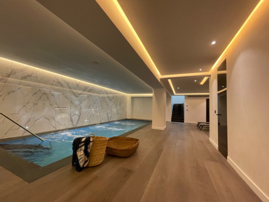villa in Cannes : Rent this brand new villa located in the residential area of Super Cannes. - Photo 18