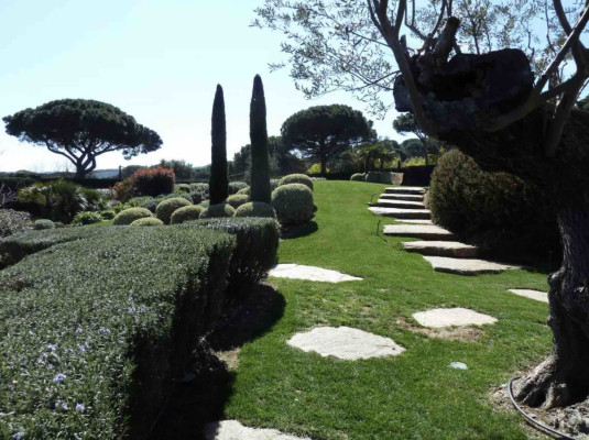 villa in St Tropez : Rent this lovely provencal property in Les Marres for 12 guests. - Photo 2