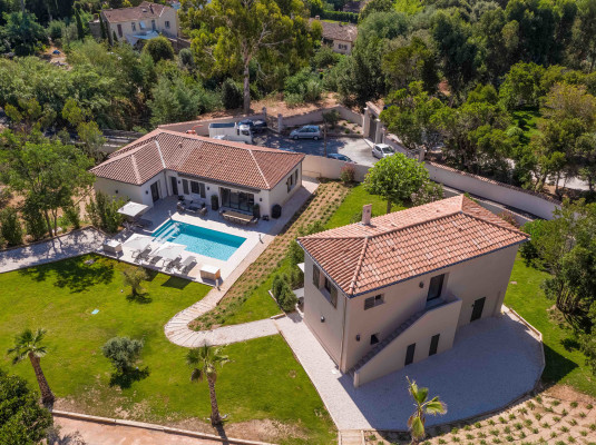 villa in St Tropez : Rent this newly built 5 bedroom villa located in La Croix Valmer - Photo 14