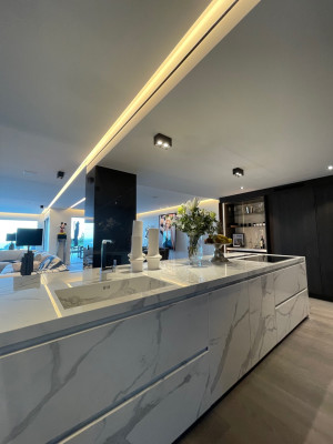 villa in Cannes : Rent this brand new villa located in the residential area of Super Cannes. - Photo 14
