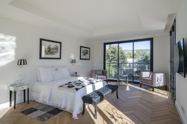 villa in Saint-Jean-Cap-Ferrat : Rent this modern villa with 4 bedroom in Saint Jean Cap Ferrat. - Photo 31