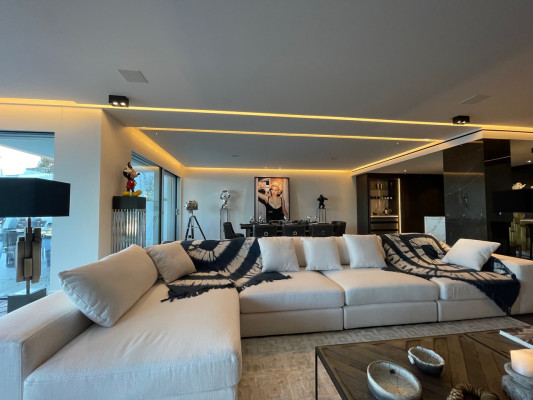 villa in Cannes : Rent this brand new villa located in the residential area of Super Cannes. - Photo 9