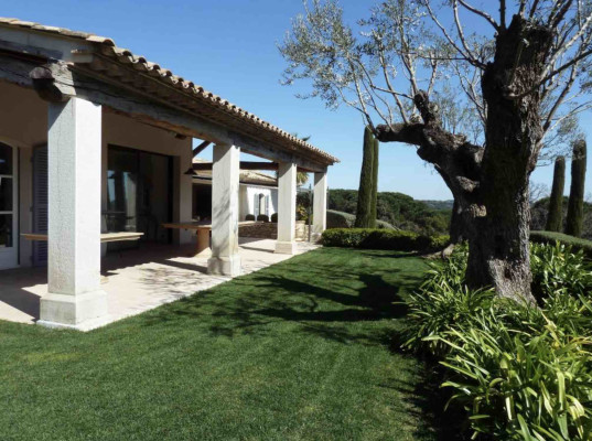 villa in St Tropez : Rent this lovely provencal property in Les Marres for 12 guests. - Photo 5