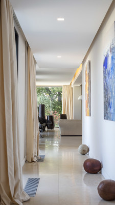 villa in St Tropez : Rent this modern 8 bedroom villa in the centre of St Tropez - Photo 22