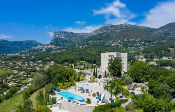 villa in Vence : Rent this magnificent castle with panoramic views - Photo 0