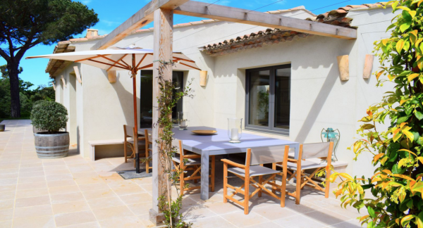villa in St Tropez : Rent this modern villa ideally located in La Moutte - Photo 16