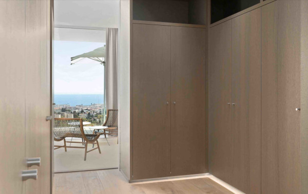 villa in Cannes : Rent this  modern villa few minutes away from the city center, the Croisette and the beaches. - Photo 20