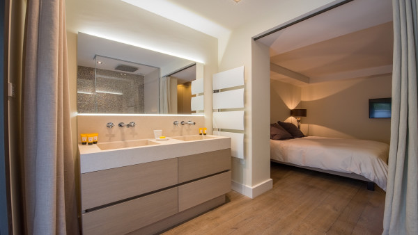 villa in St Tropez : Rent this modern town house ideally located within walking distance to the  centre of St Tropez - Photo 16
