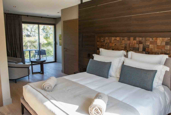 villa in St Tropez : Rent this new villa situated in a private parc ideally located in La Croix Valmer - Photo 8