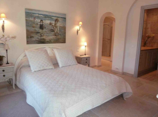 villa in St Tropez : Rent this lovely provencal property in Les Marres for 12 guests. - Photo 14
