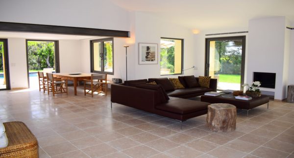 villa in St Tropez : Rent this modern villa ideally located in La Moutte - Photo 6