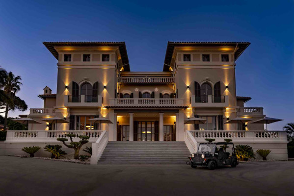 villa in St Tropez : Rent this extraordinary villa located within a vast private park - Photo 36