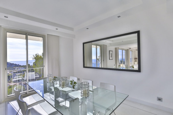 villa in Villefranche-sur-Mer : Rent wonderful 4 bedroom villa located in a secure domain in Villefranche - Photo 8