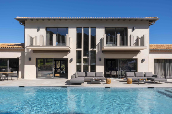 villa in St Tropez : Rent this new villa situated in a private parc ideally located in La Croix Valmer - Photo 18