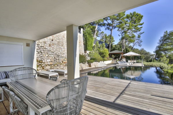 villa in Villefranche-sur-Mer : Rent wonderful 4 bedroom villa located in a secure domain in Villefranche - Photo 33