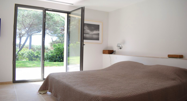 villa in St Tropez : Rent this modern villa ideally located in La Moutte - Photo 13
