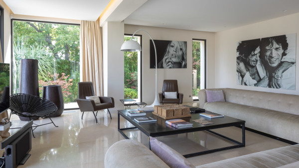 villa in St Tropez : Rent this modern 8 bedroom villa in the centre of St Tropez - Photo 2