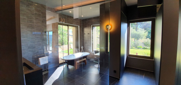 villa in St Tropez : Rent this modern villa ideally located close to Pampelonne beach - Photo 9