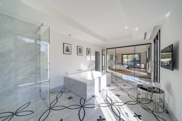 villa in Saint-Jean-Cap-Ferrat : Rent this modern villa with 4 bedroom in Saint Jean Cap Ferrat. - Photo 33