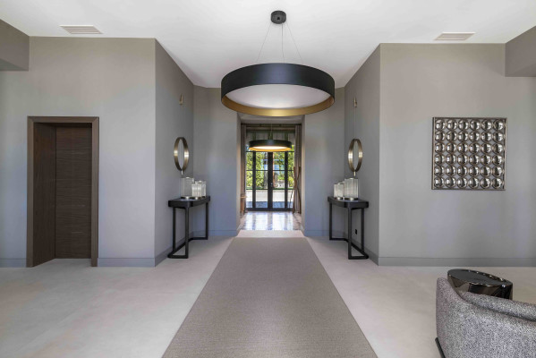 villa in St Tropez : Rent this extraordinary villa located within a vast private park - Photo 6